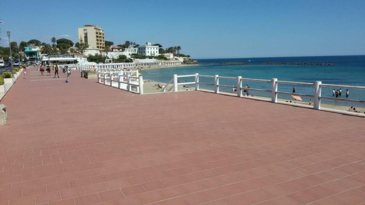Apartament La Tana Nel Vicolo Santa Marinella Zewnętrze zdjęcie
